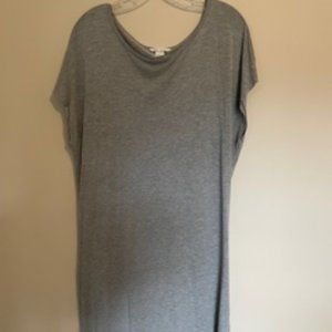 Grey T-shirt dress with cap sleeve